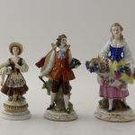 858 4021 FIGURINES